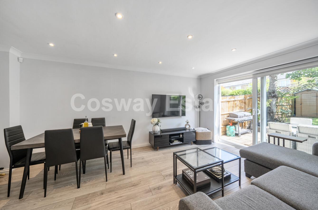 Earl Close, N11, London